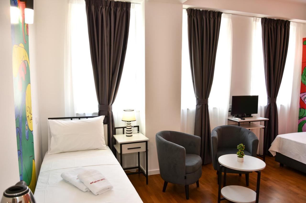 Osten Art Hotel Skopje Luaran gambar