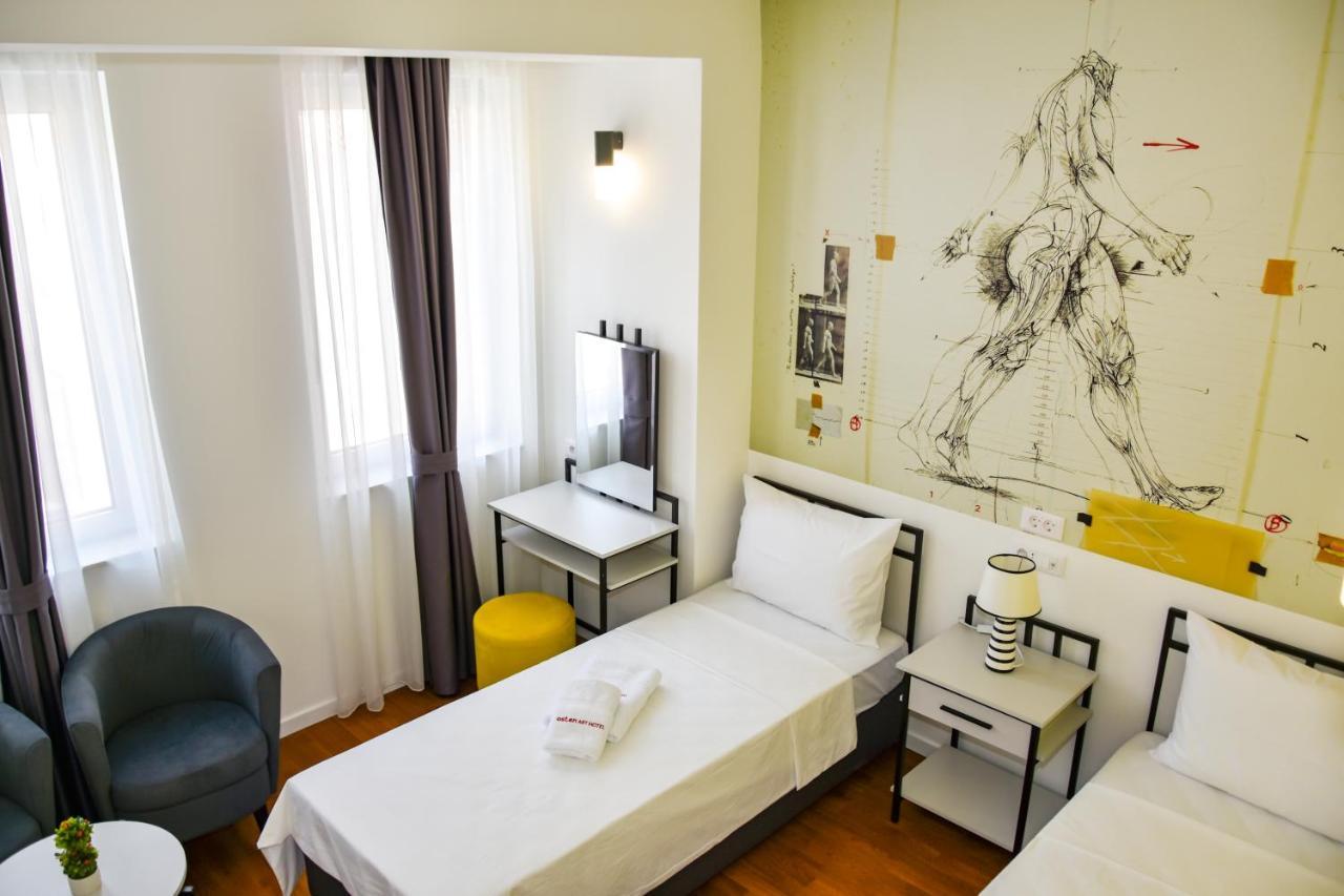 Osten Art Hotel Skopje Luaran gambar