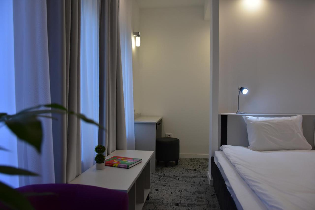 Osten Art Hotel Skopje Luaran gambar