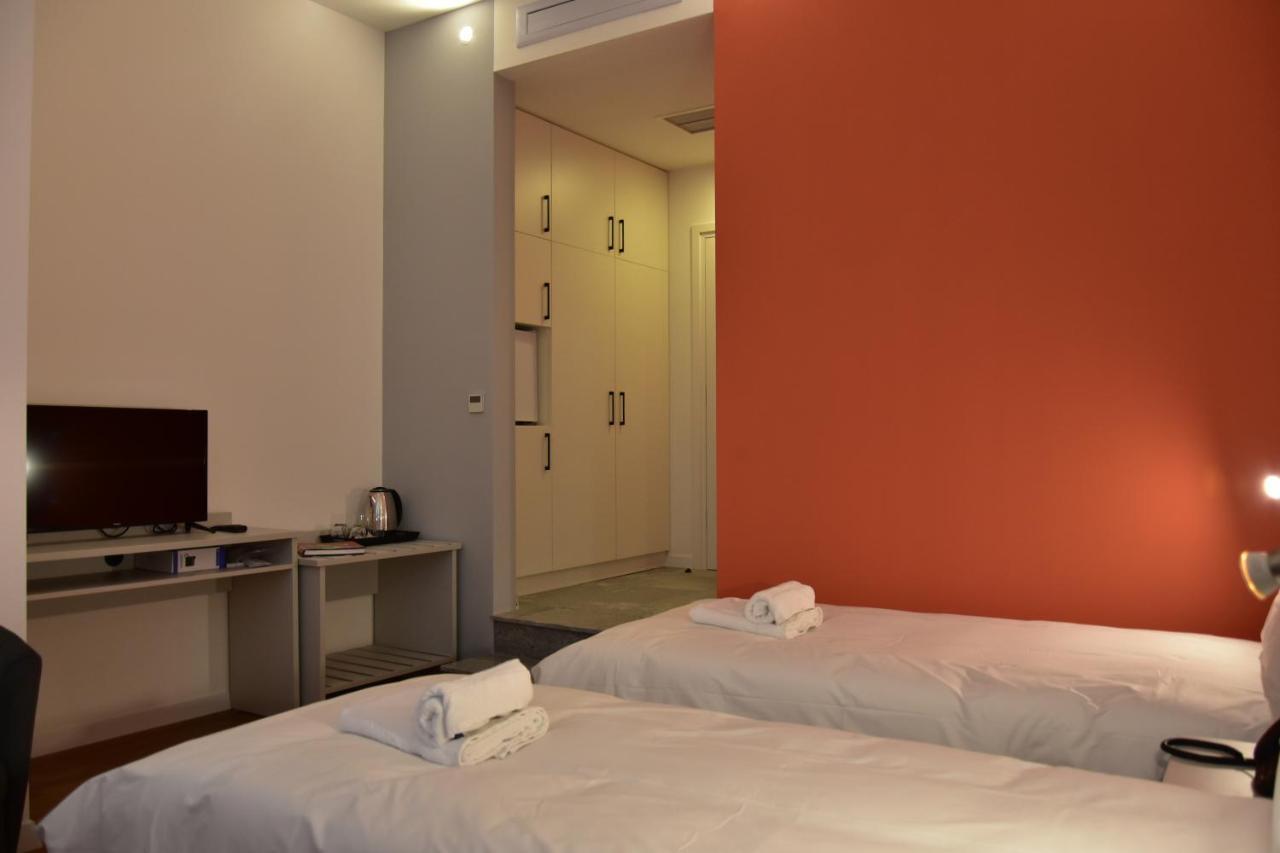 Osten Art Hotel Skopje Luaran gambar
