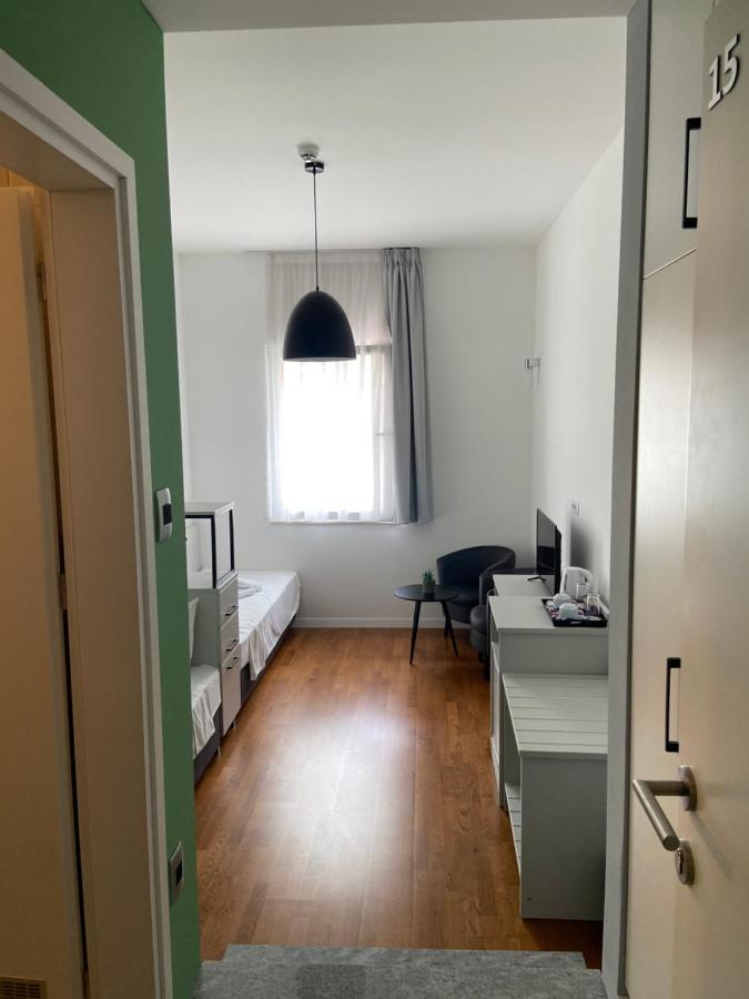 Osten Art Hotel Skopje Luaran gambar