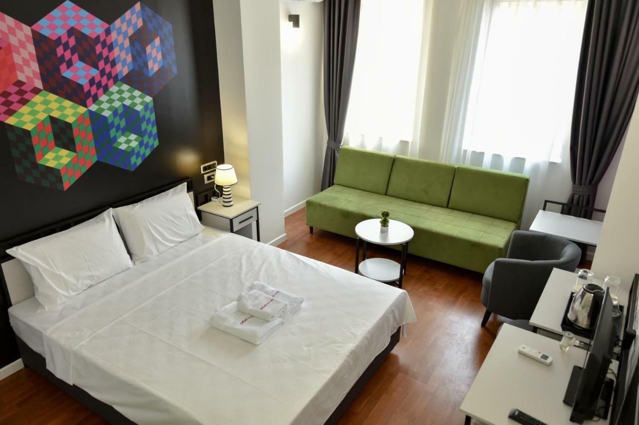 Osten Art Hotel Skopje Luaran gambar