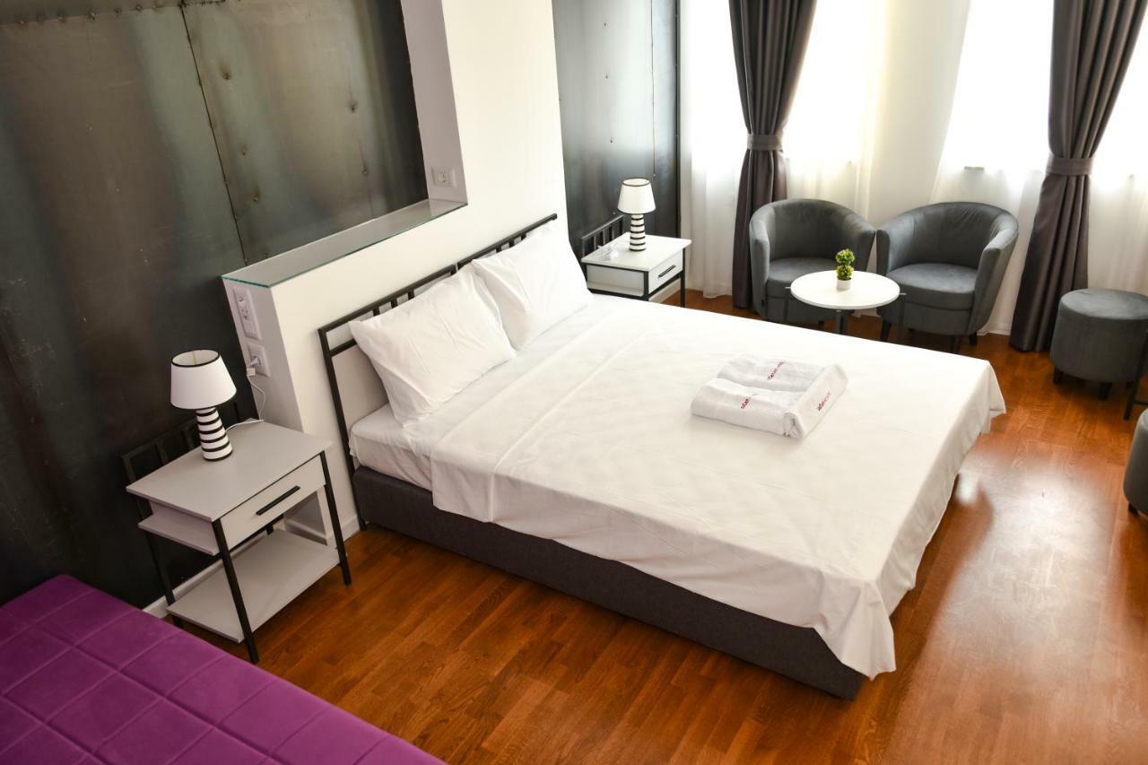 Osten Art Hotel Skopje Luaran gambar