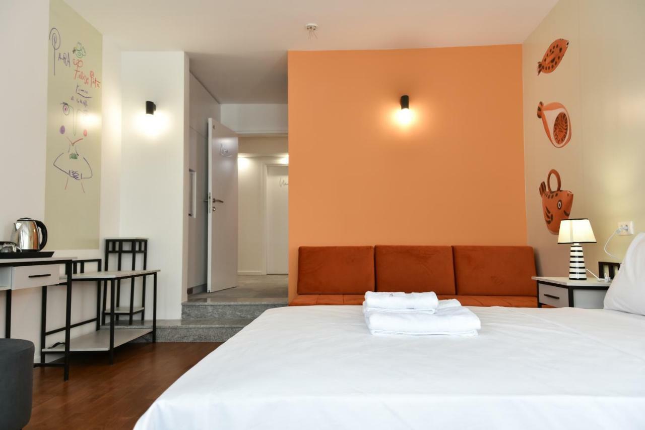 Osten Art Hotel Skopje Luaran gambar